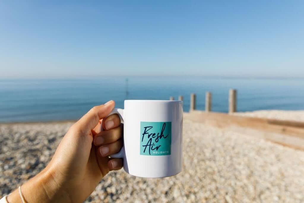 Panoramic Sea Views In Beachfront Apt W Balcony Богнър Реджис Екстериор снимка